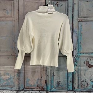 Suéter ivory mock neck sweater , size small